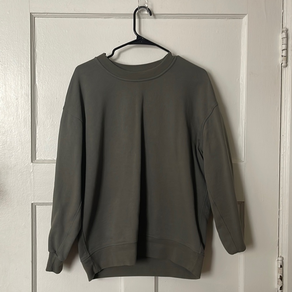 Lululemon perfectly oversized crewneck